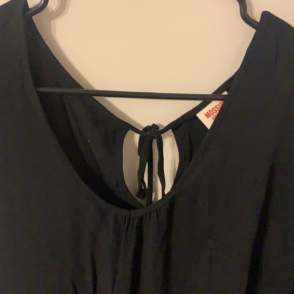 Black bell sleeve peasant style blouse - Picture 4 of 6